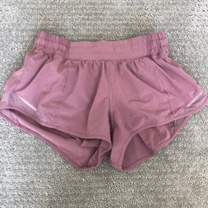 Lululemon Hotty Hot 2.5 inch shorts